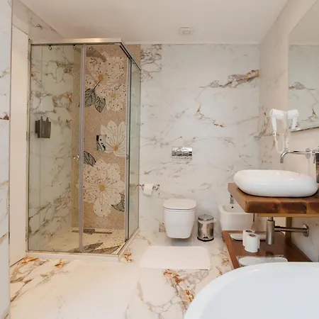 Harmony Boutique 4* Wlora